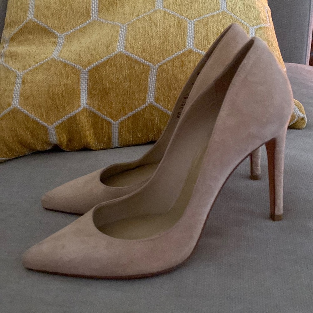 tan stuart weitzman heels